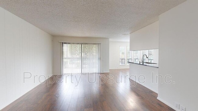 Photo - 905 Lakeside Dr Unit 2