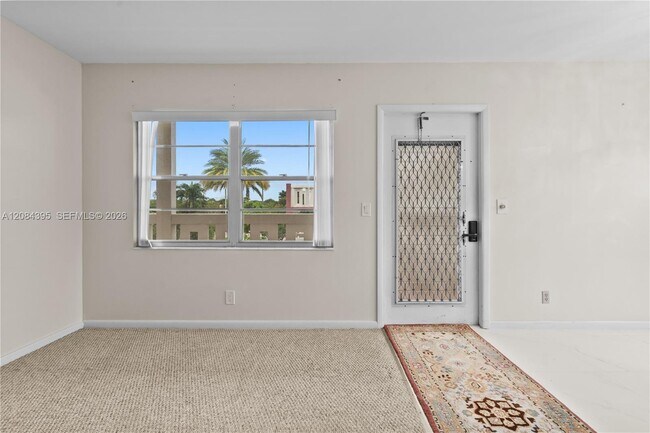 523 Fanshaw M Unit 523