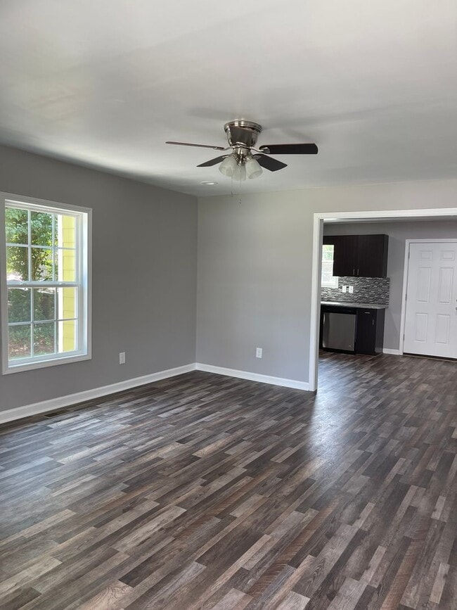 Photo - 3 Bedroom Duplex in Gainesville