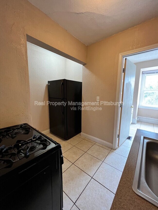 Photo - 218 Kearsarge St Unit 2