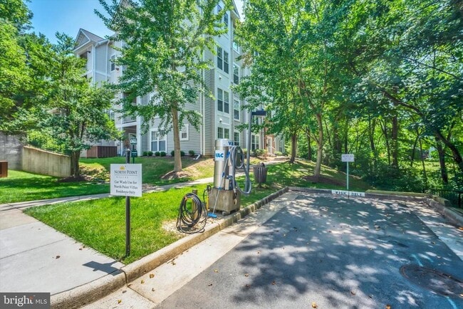 1516 North Point Dr Unit 0001
