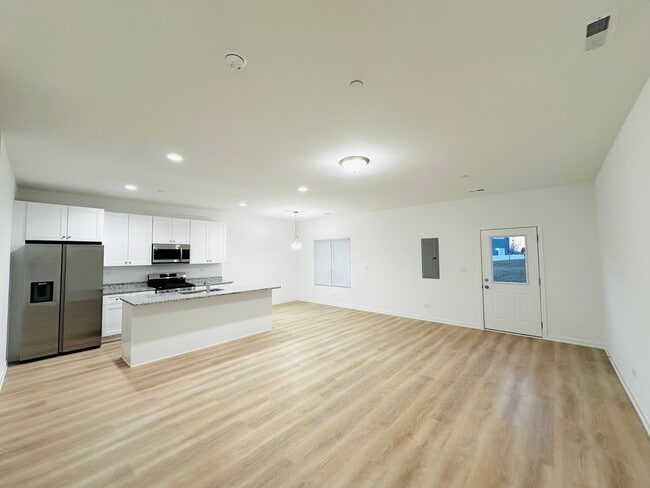 Photo - 1015 Gillespie Ln