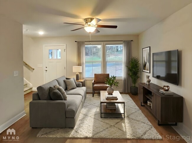 Photo - 561 Westside Cir