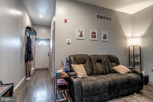 Photo - 116 S Fellowship Rd