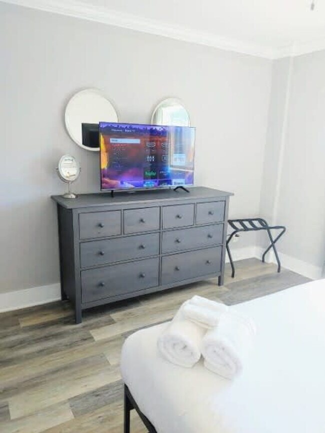 Photo - 215 Piedmont Ave NE Unit SI ID1299371P