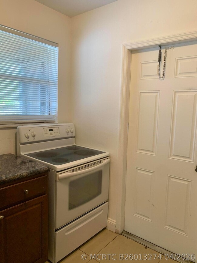 Photo - 5300 NE 15th Ave