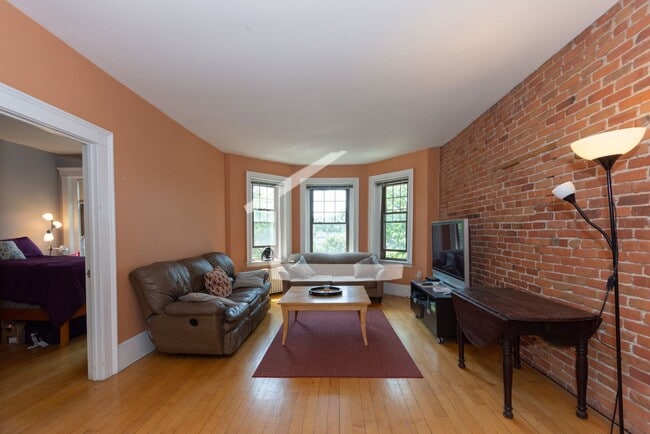 Photo - 1169 Commonwealth Ave
