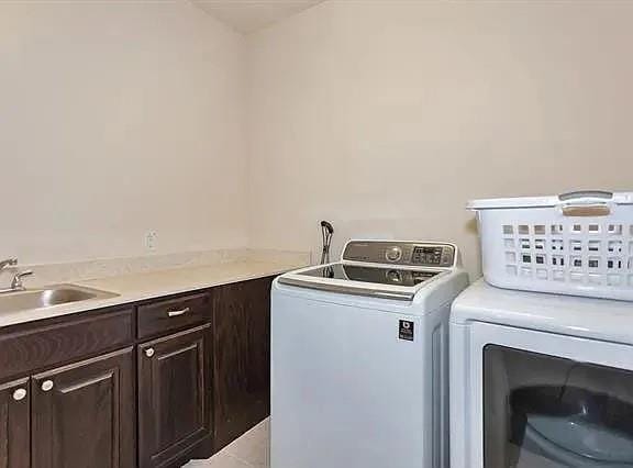 Photo - 913 Yarrow St