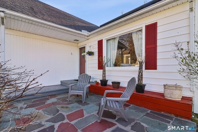 Photo - 27 Melrose Ave