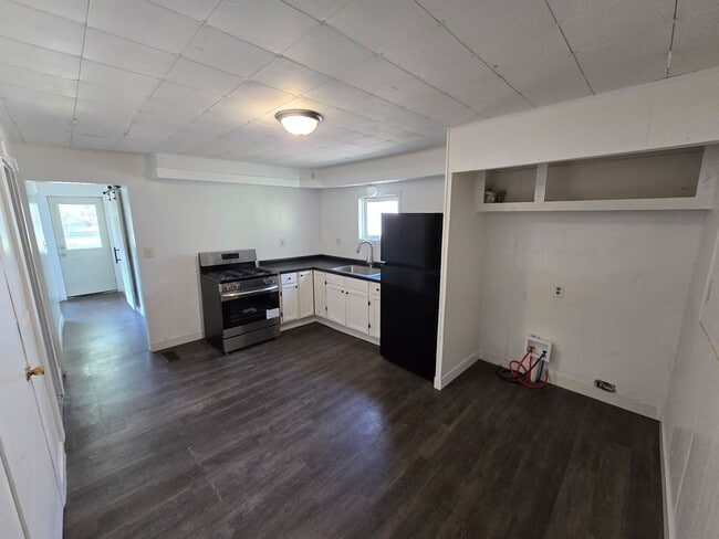 Four Bedroom Home in Northwest Grand Rapids - Four Bedroom Home in Northwest Grand Rapids