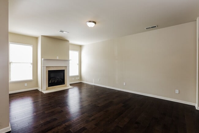 Photo - 118 Seabreeze Trail