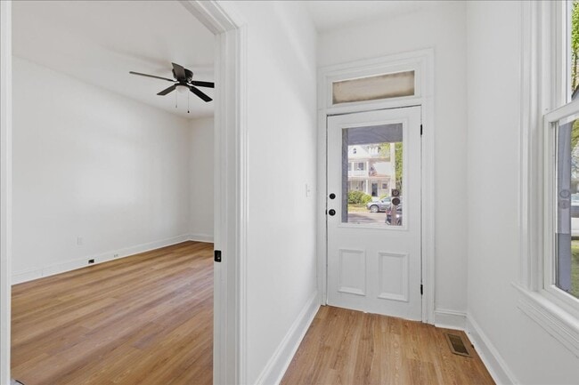 Photo - 423 Mt Vernon Ave Unit 421 mt vernon ave