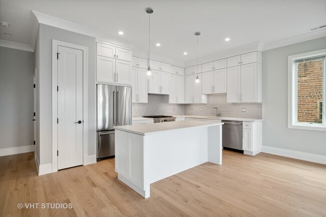 Photo - 4819 N Ashland Ave Unit 1E