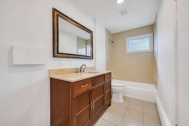 Photo - 405 Massapequa Ave Unidad second floor