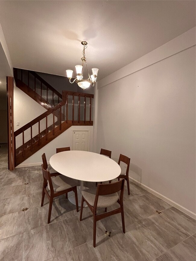 Building Photo - 12625 Memorial Dr