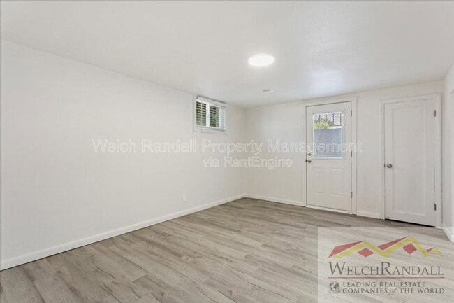 Photo - 2711 Gramercy Ave