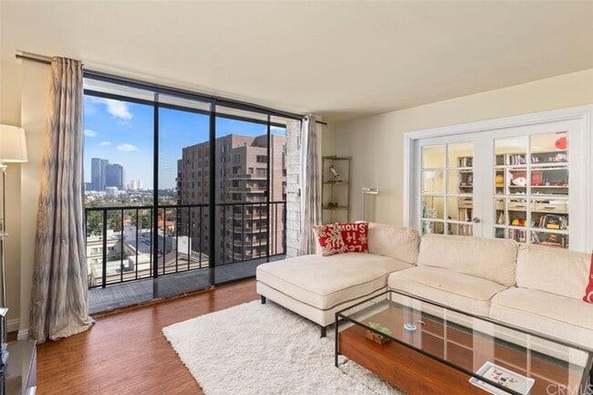 Photo - 10535 Wilshire Blvd Unidad 1402