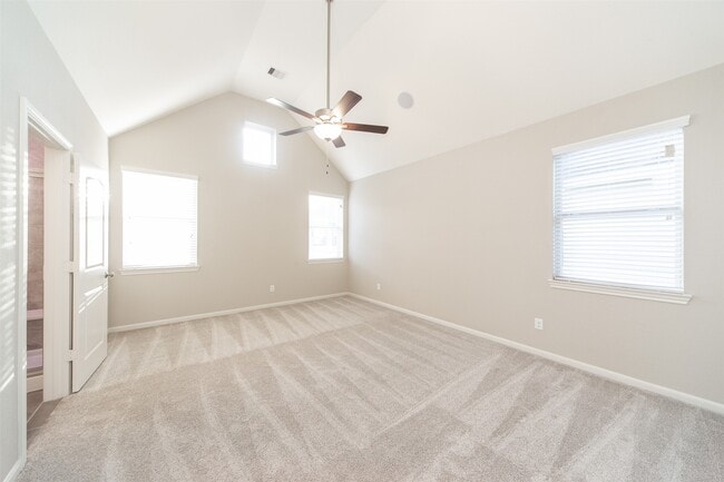 Building Photo - 5550 Sallow Bay Ln