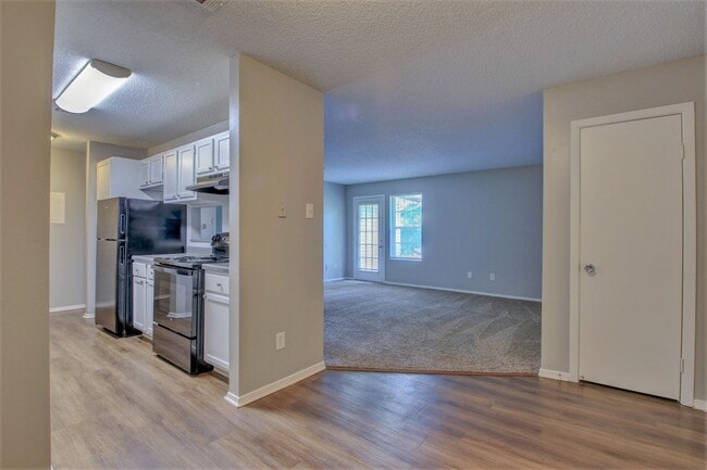 2x2 1120 sqft