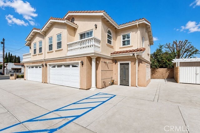 Building Photo - 7592 Artesia Blvd