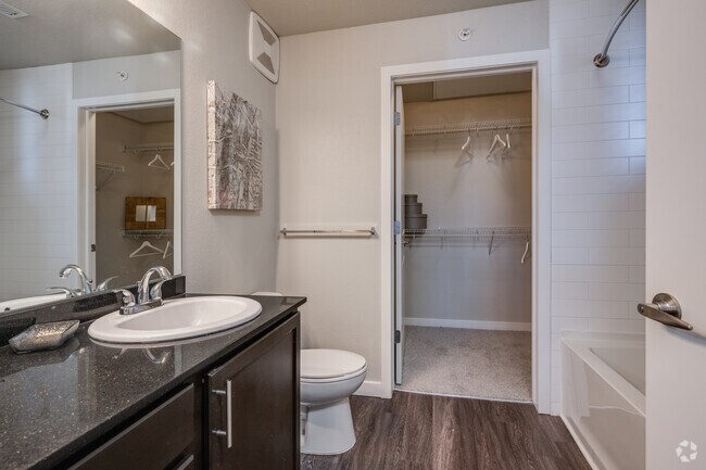 1 BR, 1 BA - 630 SF