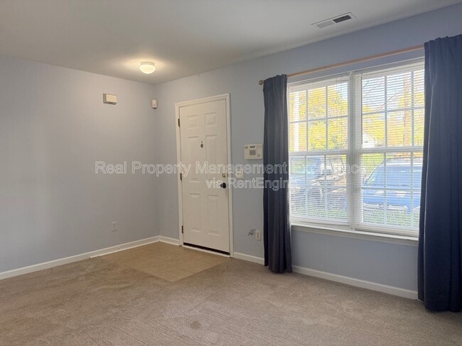 Photo - 12 Red Ln