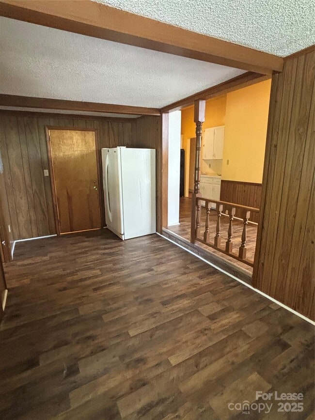 Photo - 724 Oakdale Dr