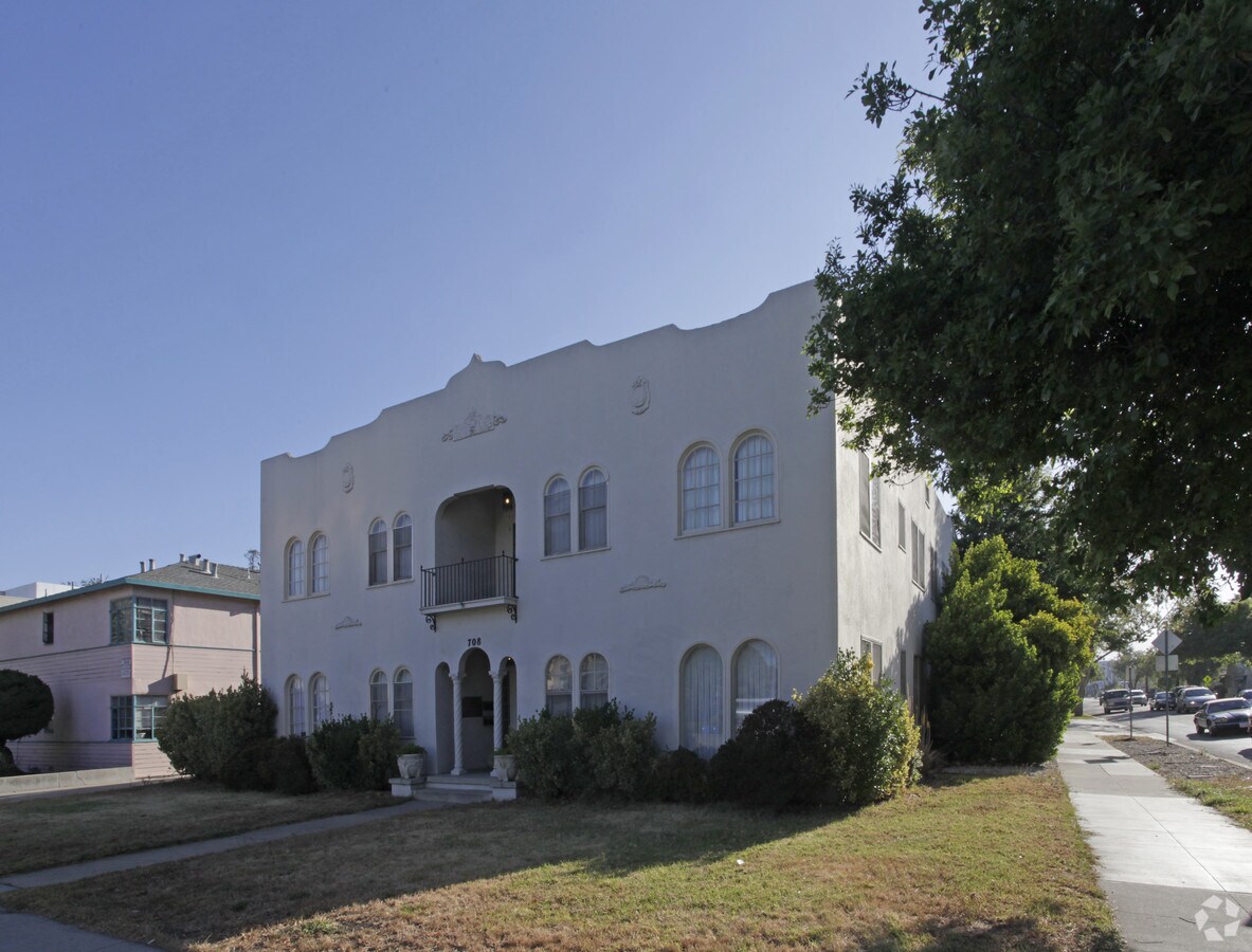 Photo - 708 N 1st St