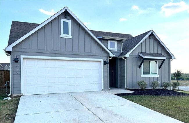 Building Photo - 645 Jane Long Dr