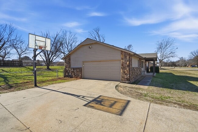 Photo - 14548 W 19th St S