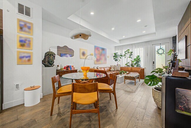 Photo - 2824 W Parkside Pl