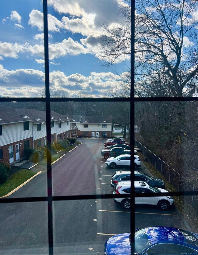 Photo - 515 Scott Rd Unit APT 43