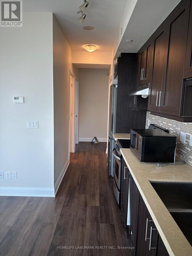 Photo - 68 Canterbury Pl Unité 1805