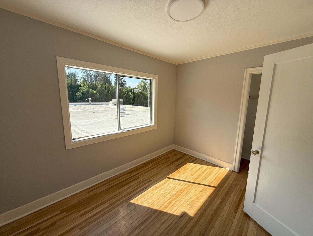 Photo - 1000-1003 W 25th Ave Apartamento Unidad 2