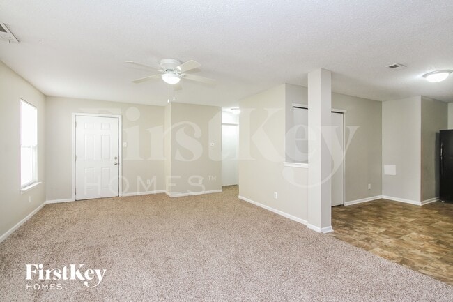 Photo - 10605 Glenayr Dr