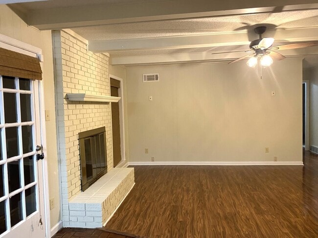 Photo - 7918 Farmingdale Rd