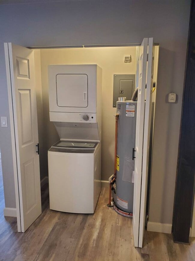 Building Photo - 1310 Adams Ave