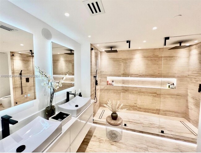 Photo - 3340 NE 190th St Unit 409