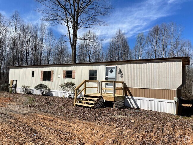 Building Photo - 3 Bed, 1.5 Bath mobile home located in Sta...