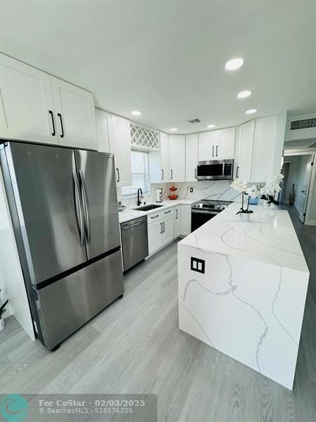 Building Photo - 364 Flanders Dr Unit 364 Rental