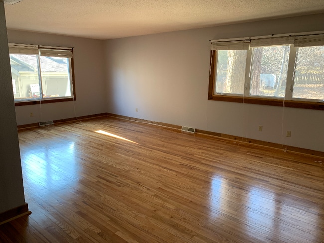 Photo - 225 Teeters Ct