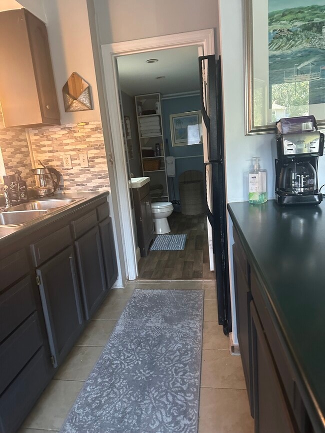 Photo - 1857 Division Rd