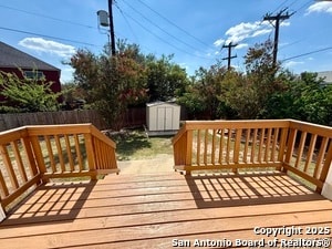 Building Photo - 218 Jardin Vista