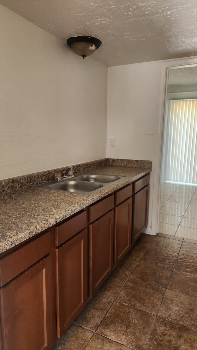 2240 W Morten Ave Unit A