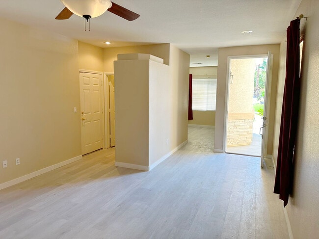 Photo - 204 Crooked Tree Dr