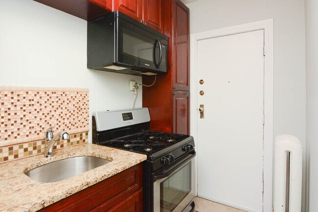 Photo - 545 W Surf St Unidad N2