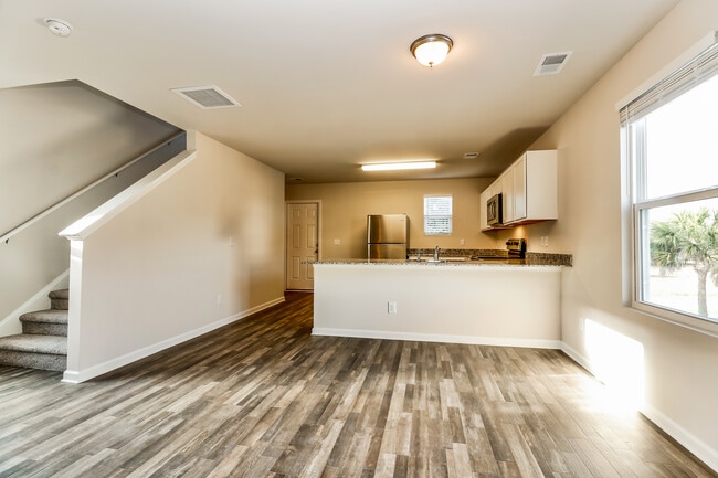 Photo - 4 Palmetto Breeze Cir