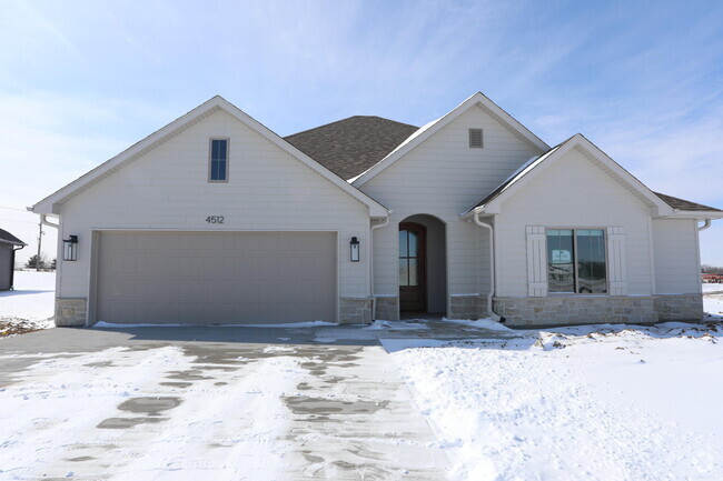 Building Photo - 4512 Estacada Dr Rental