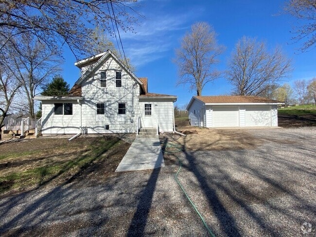 Building Photo - 5454 Pagenkopf Rd Rental