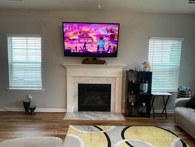 Photo - 454 Stillwater Ln